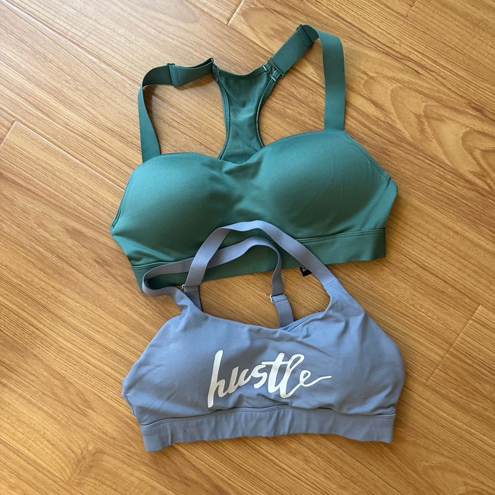 2 sports bras